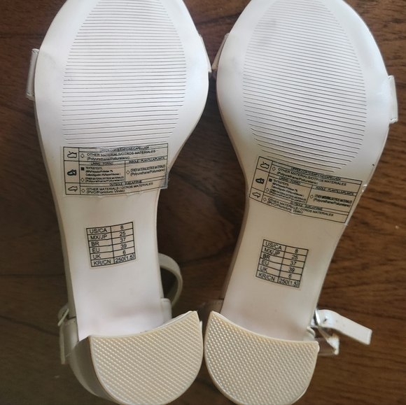 Forever 21 nude heels - Picture 2 of 4